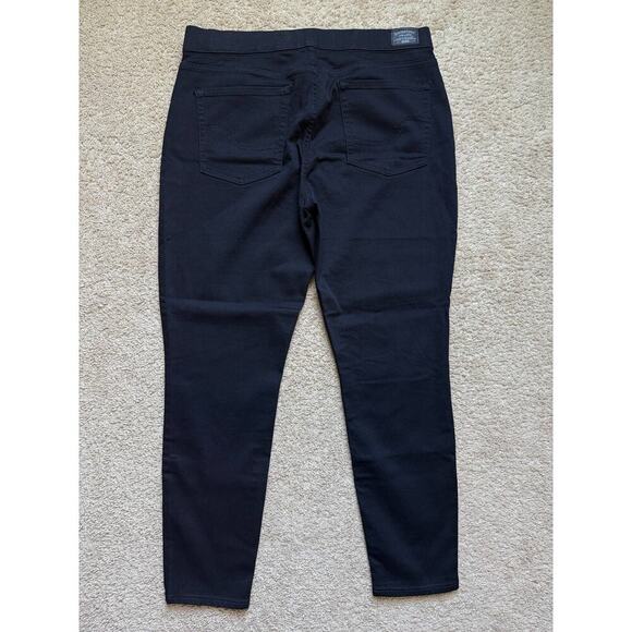 Signature Gold Levi Strauss Totally Shaping Pull On Skinny Black Womens 14 Short - Picture 7 of 11